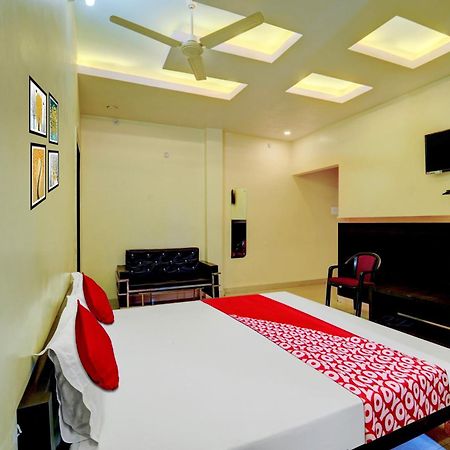 Oyo Flagship Hotel Centre Point Chhapra Esterno foto