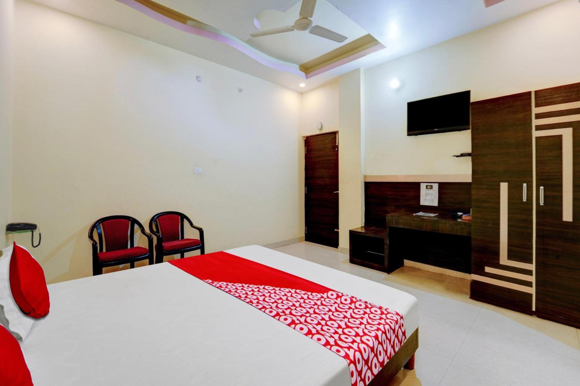 Oyo Flagship Hotel Centre Point Chhapra Esterno foto