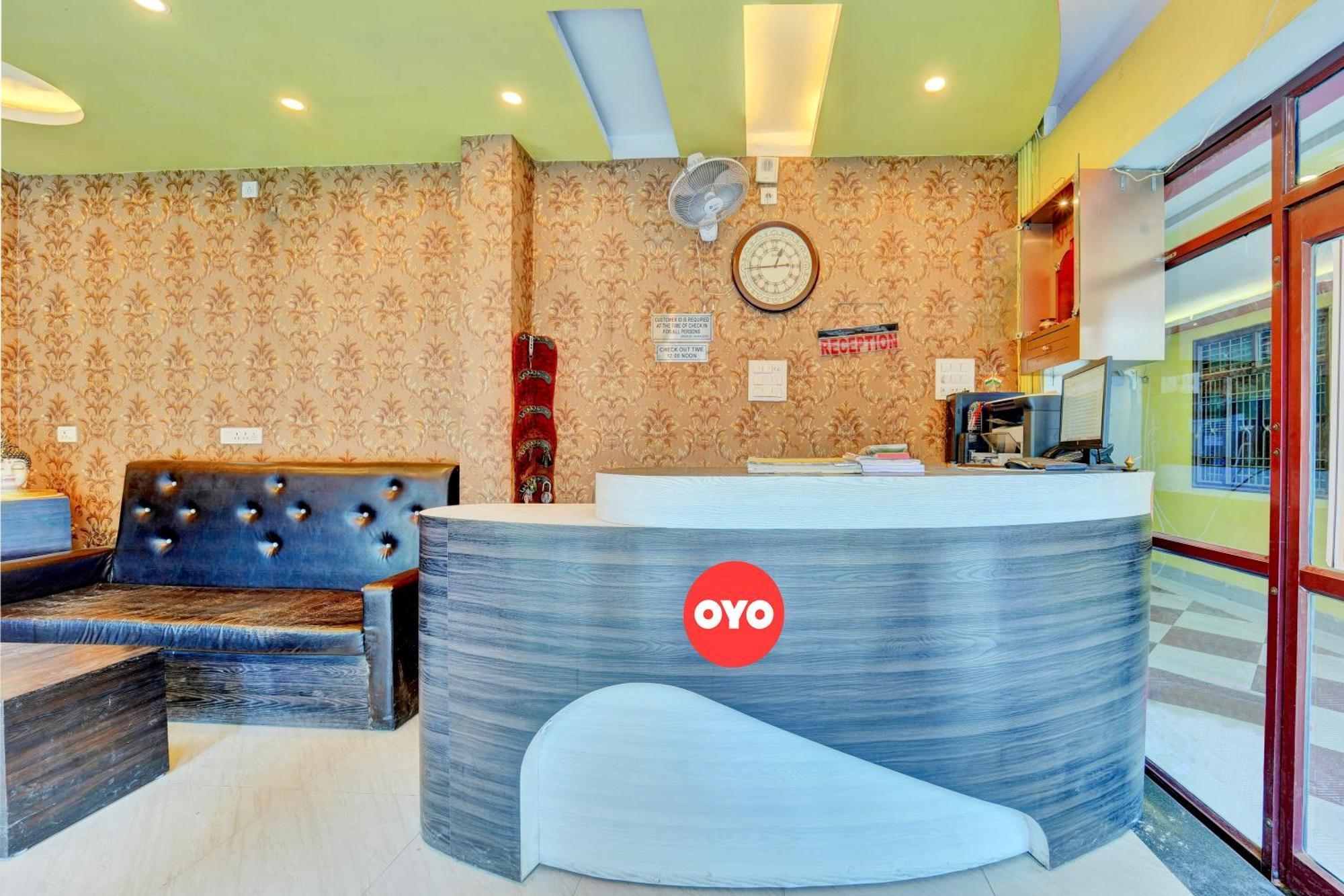 Oyo Flagship Hotel Centre Point Chhapra Esterno foto