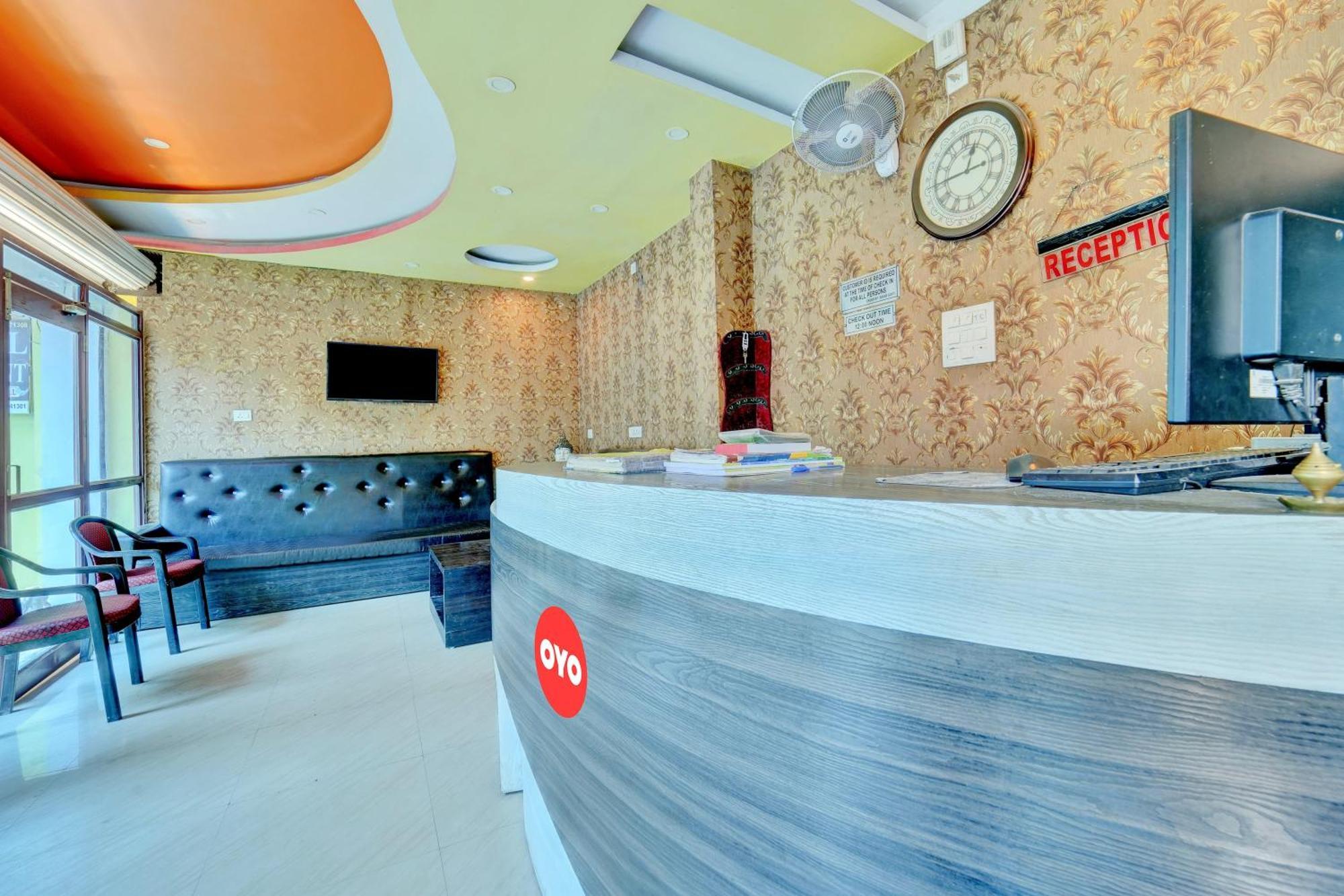 Oyo Flagship Hotel Centre Point Chhapra Esterno foto